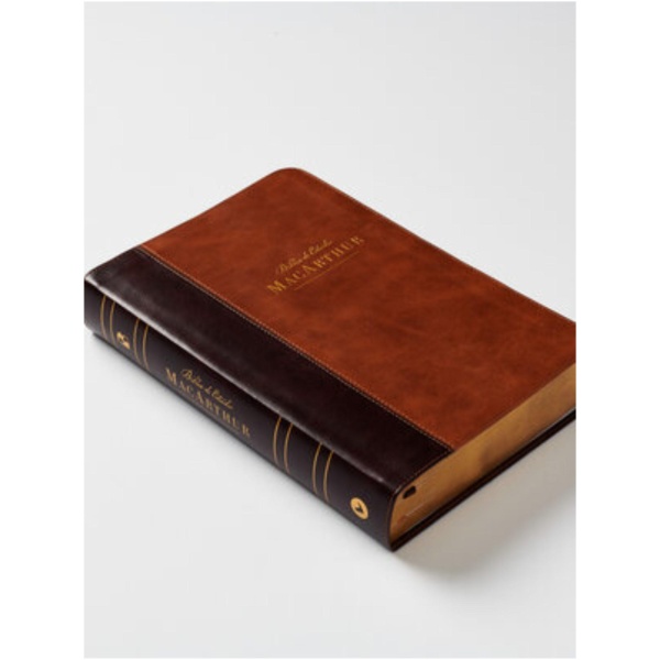 NBLA Biblia de Estudio MacArthur LeatherSoft Café Interior a Dos Colores - Image 2
