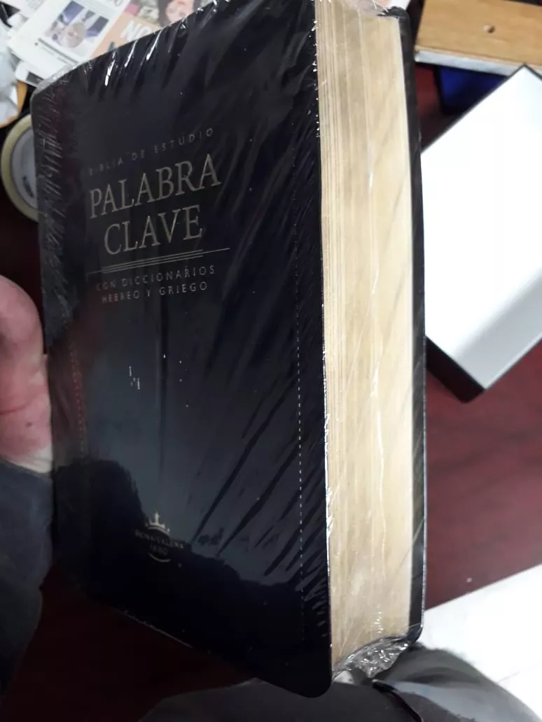 Biblia de Estudio Palabra Clave Piel Especial Negro