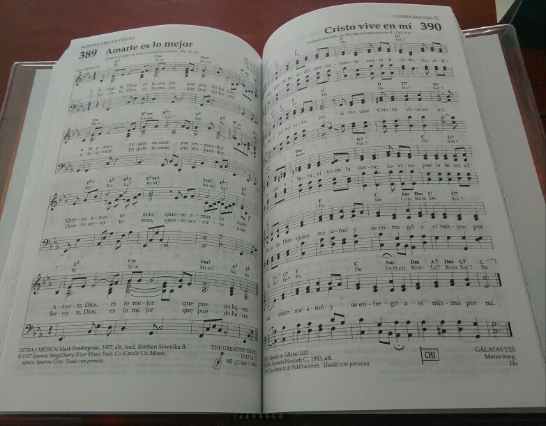 Himnario Celebremos su Gloria con Música, Acordes, Letra