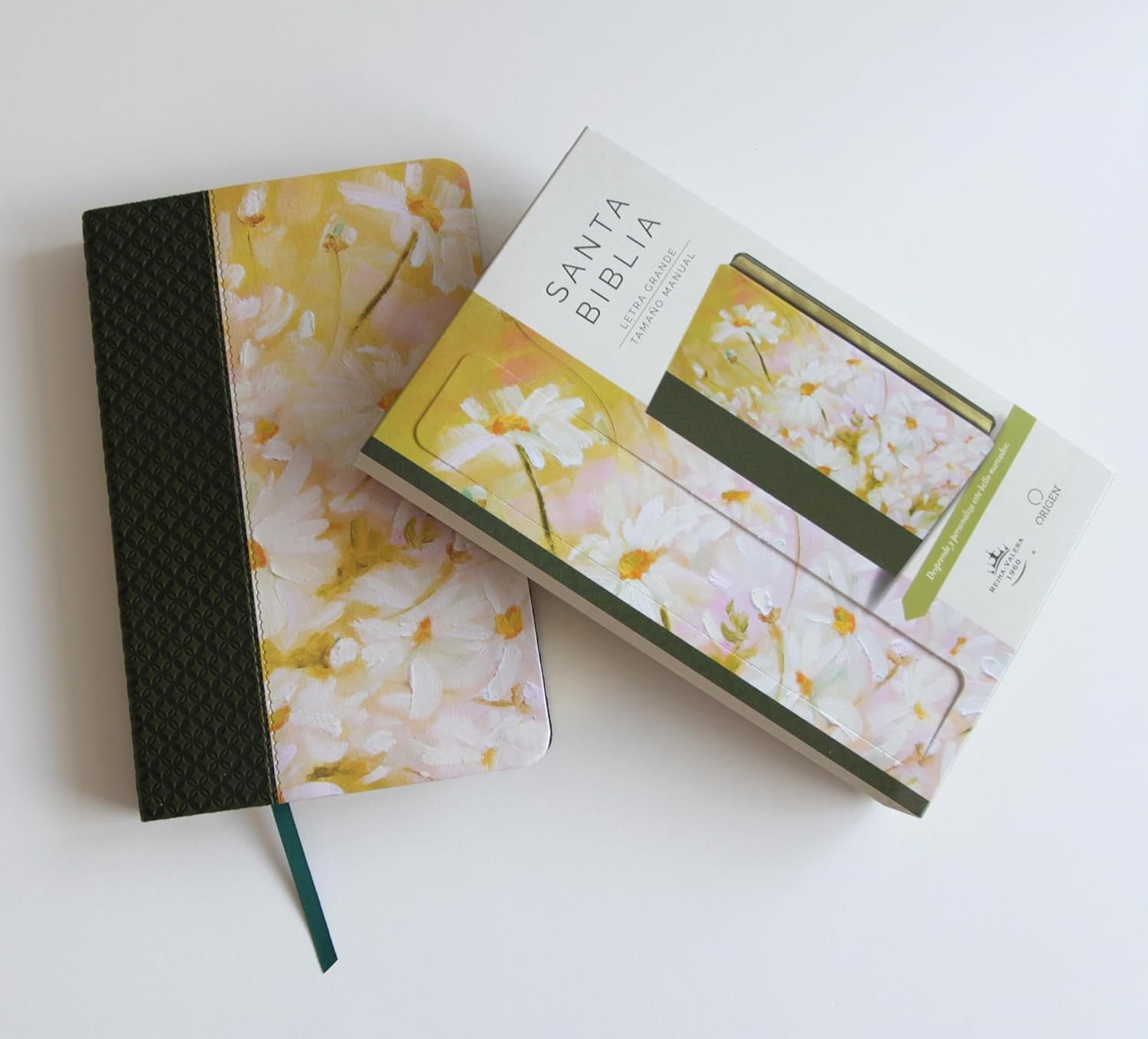 Biblia RVR1960 letra grande piel verde flores manual 10.5pt