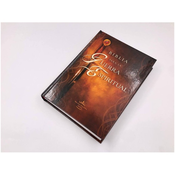 Biblia para la Guerra Espiritual tapa dura índice 10pt - Image 2