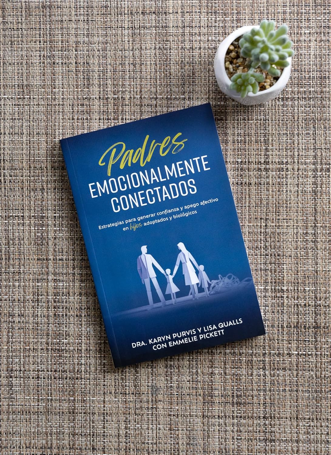 Padres emocionalmente conectados: Estrategias para generar confianza y apego afectivo en hijos adoptados y biológicos