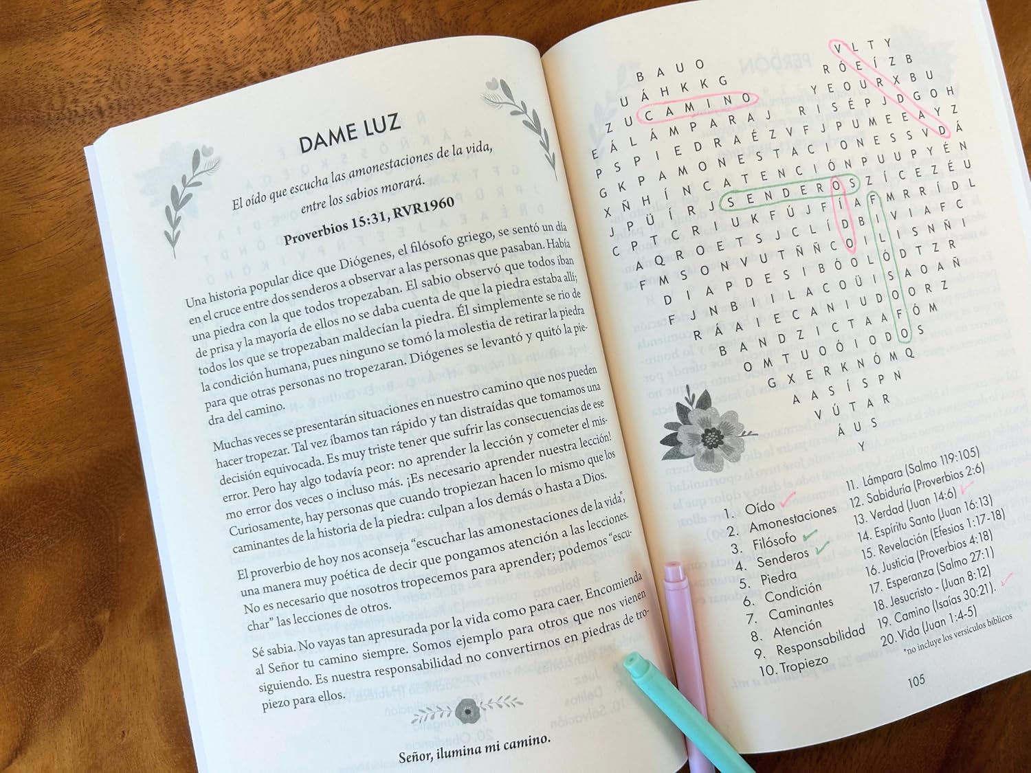 100 devocionales para mujeres con sopa de letras (letra grande)