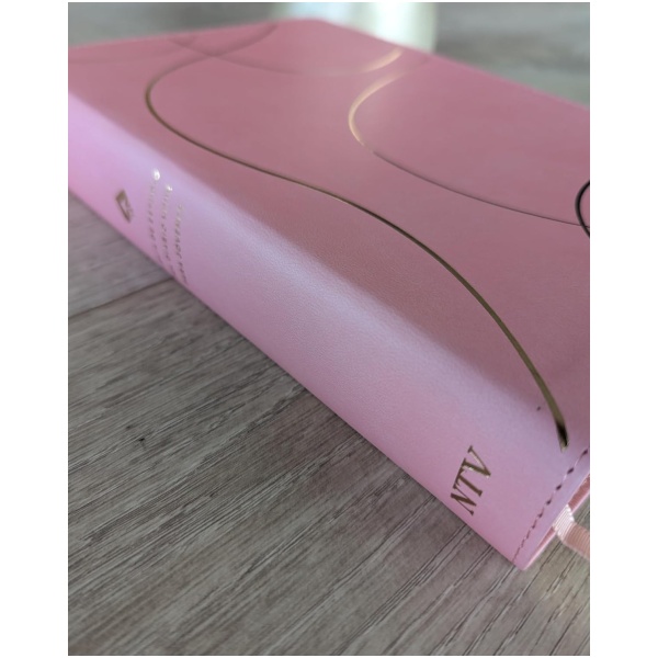 Biblia NTV Estudio diario vivir para jovenes con filament rosa sim piel 8.25pt - Image 2
