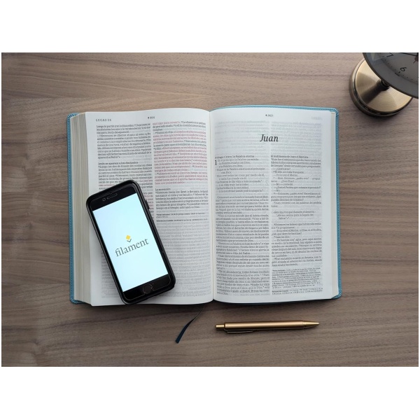 Biblia NTV Ultrafina con filament azul sereno sim piel lt gde 10.25pt - Image 6
