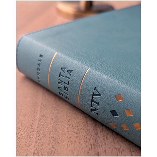 Biblia NTV Ultrafina con filament azul sereno sim piel lt gde 10.25pt - Image 7