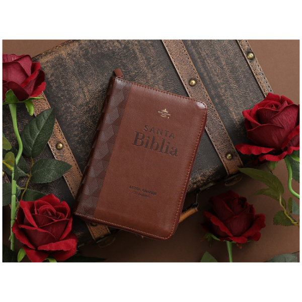 Biblia RVR1960 compacto cafe geometrico im piel cierre CH 12pt - Image 2