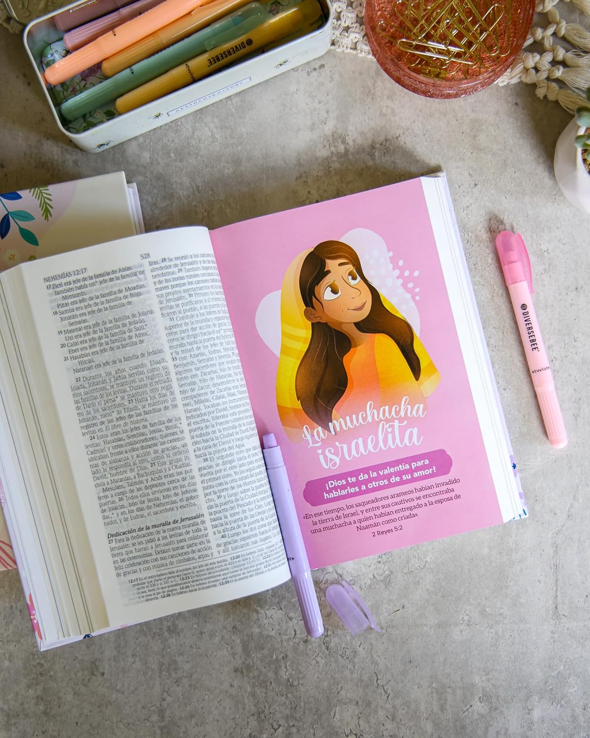 Biblia NTV de promesas para niñas rosa tapa dura