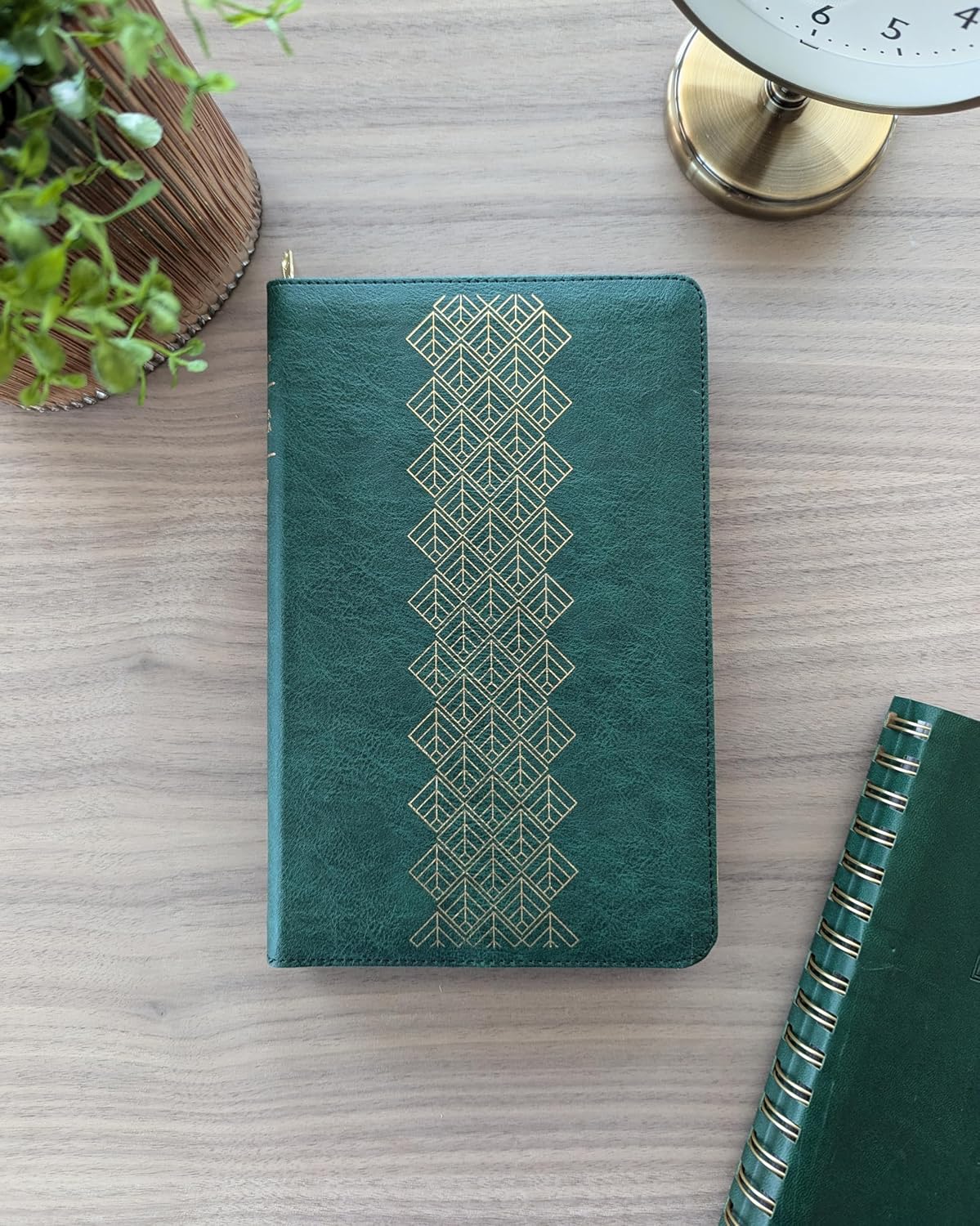 Biblia NTV Ultrafina con filament verde sim piel 8.75p