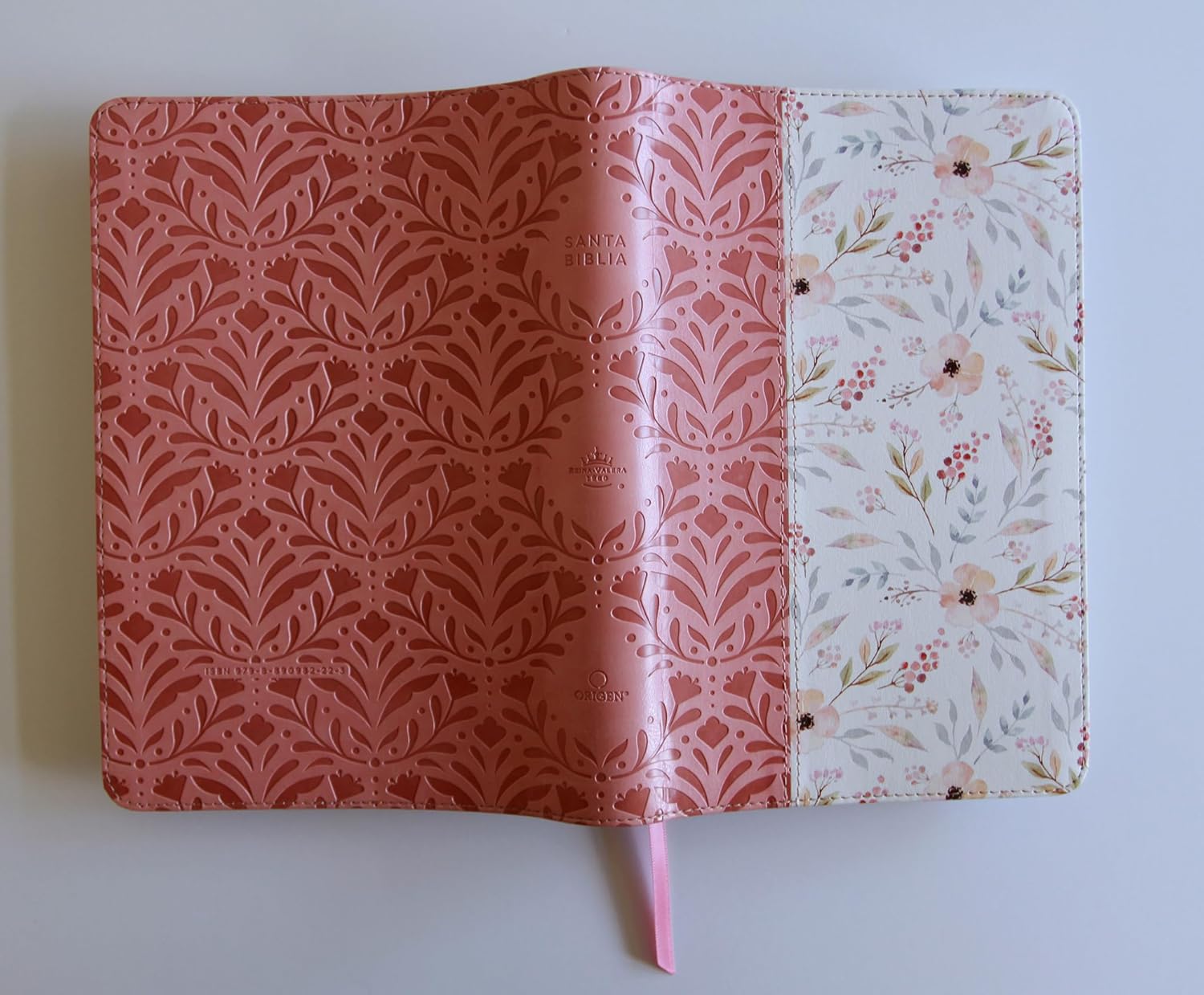 Biblia RVR1960 letra gigante rosada flores cto pintado im piel manual 14p