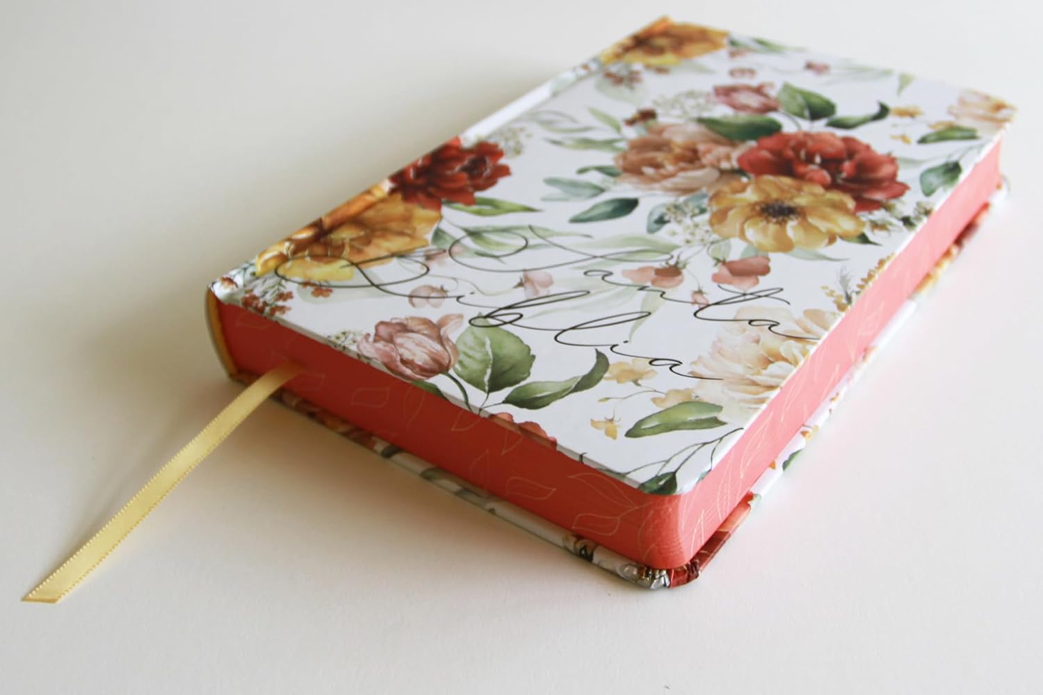 Biblia RVR1960 letra grande flores rosadas y cto pintado tapa dura manual 10.5pt - Image 2