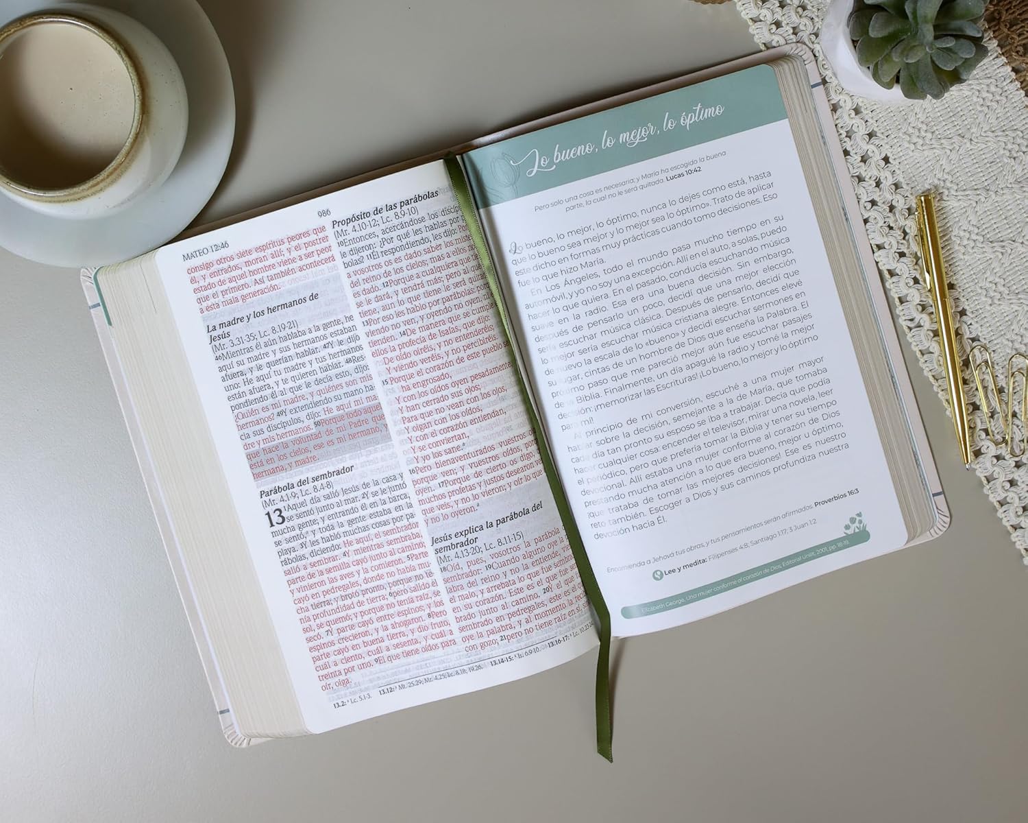 Biblia RVR1960 Virtuosa con 92 devocionales Piel especial crema LGig 13 pts - Image 3