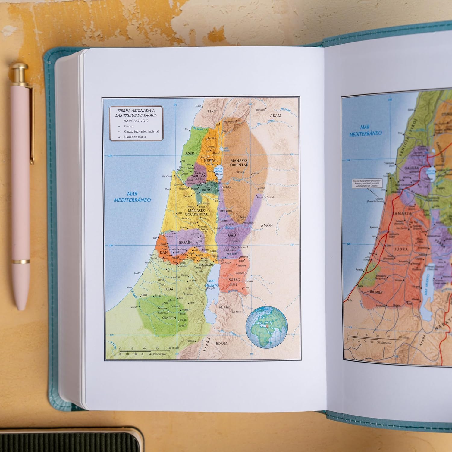 Biblia RVR1960 letra grande ed esp aqua im piel manual 12pt - Image 4