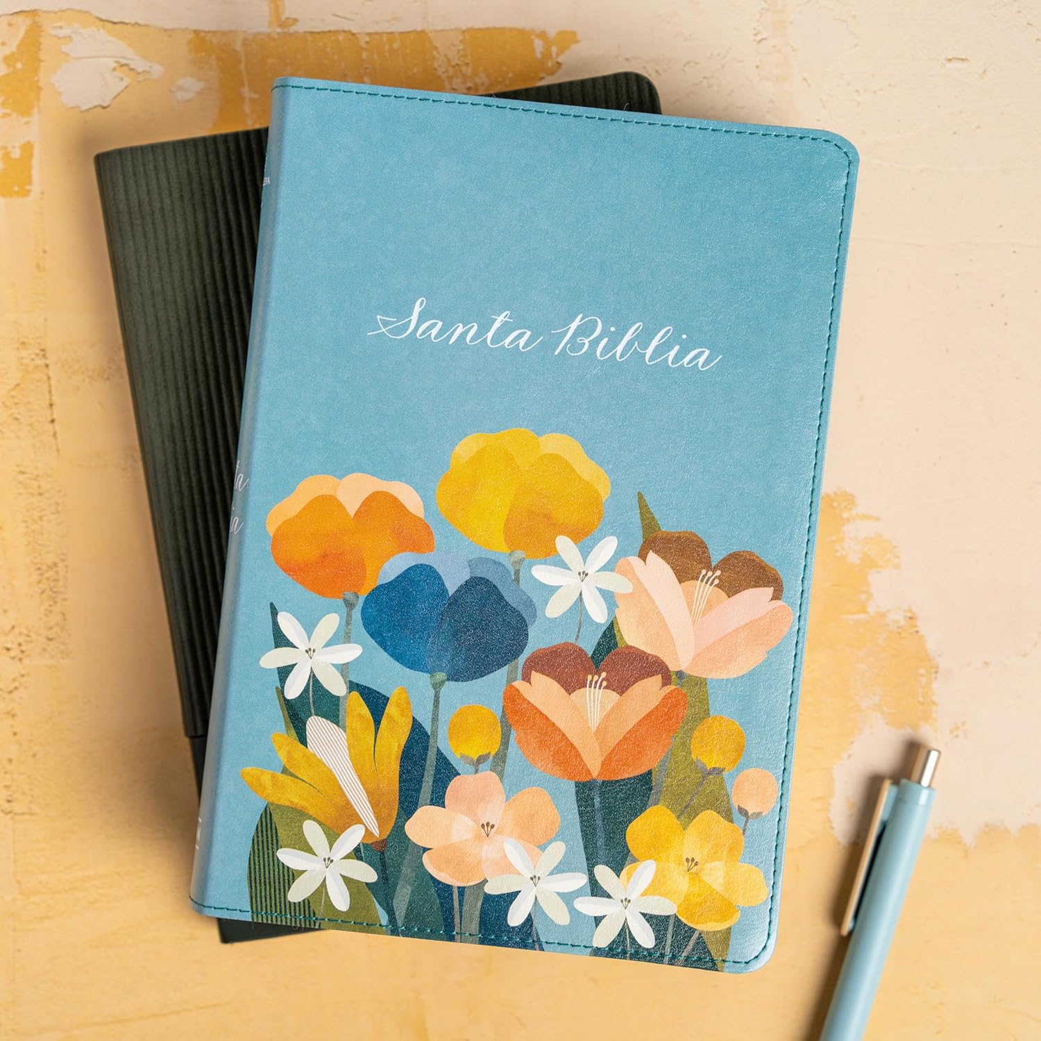 Biblia RVR1960 letra grande ed esp aqua im piel manual 12pt - Image 6