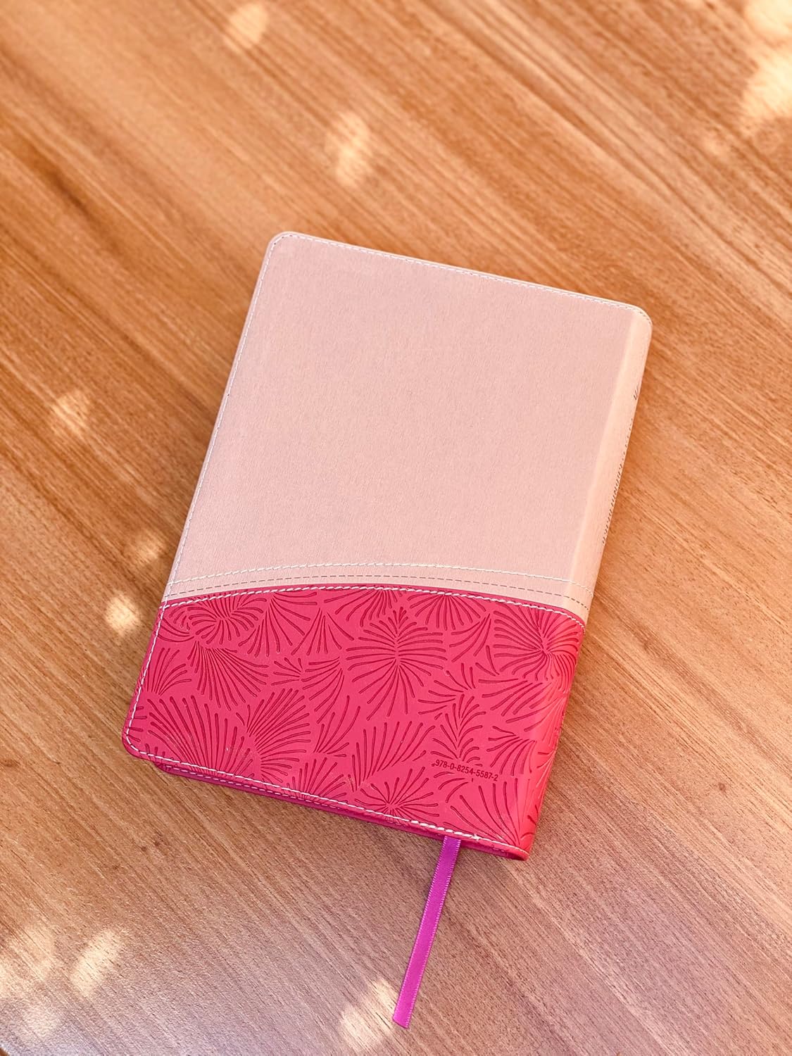 Biblia RVR1960 Orden cronológico rosa im piel - Image 3