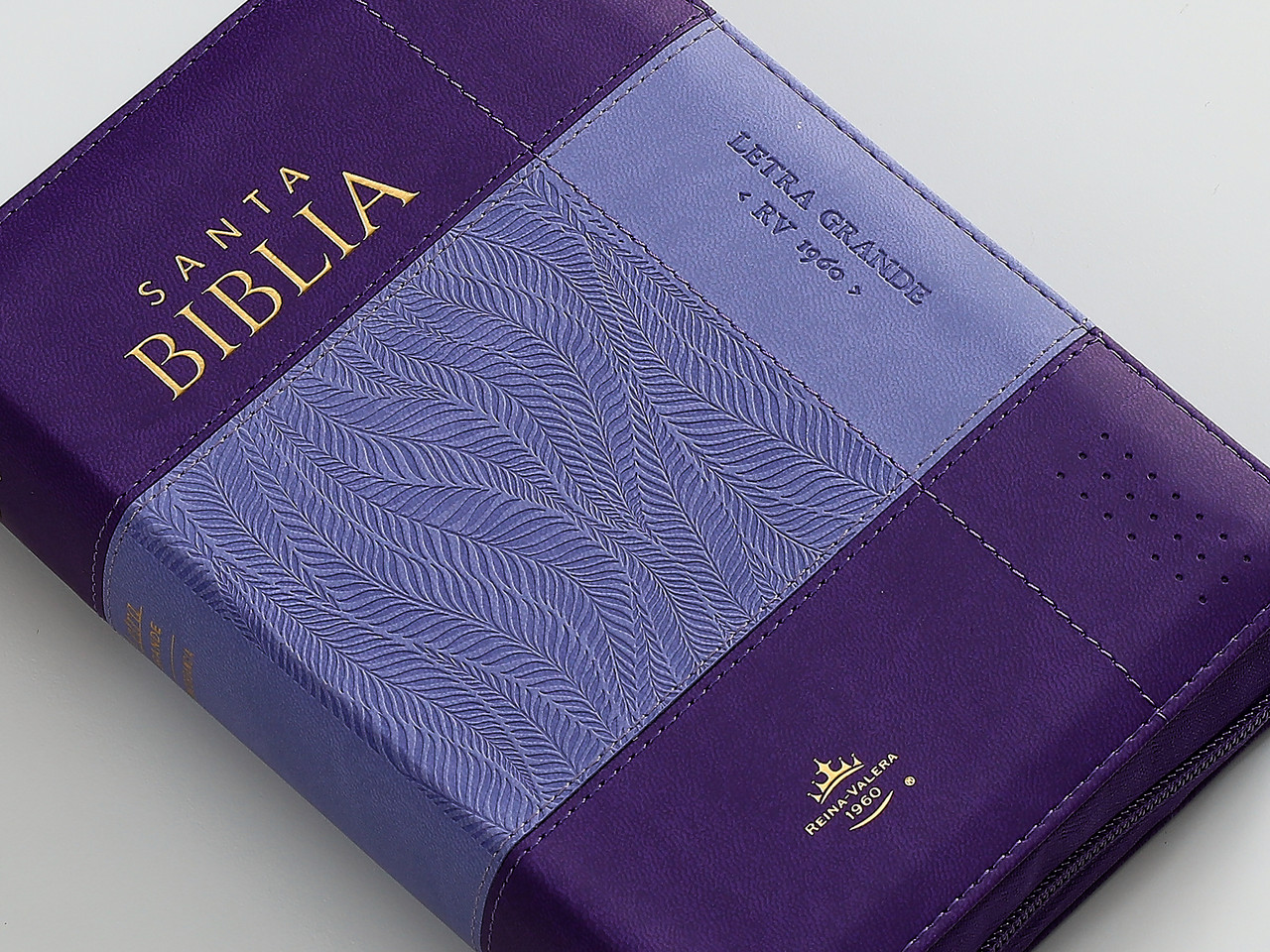 Biblia RVR1960 iconic bicoco lila/lila im piel índice cierre chica 12pt - Image 5