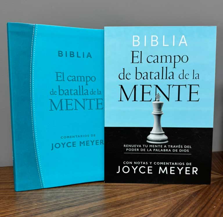 Biblia RVR1960 El Campo de batalla de la mente tapa dura - Image 6