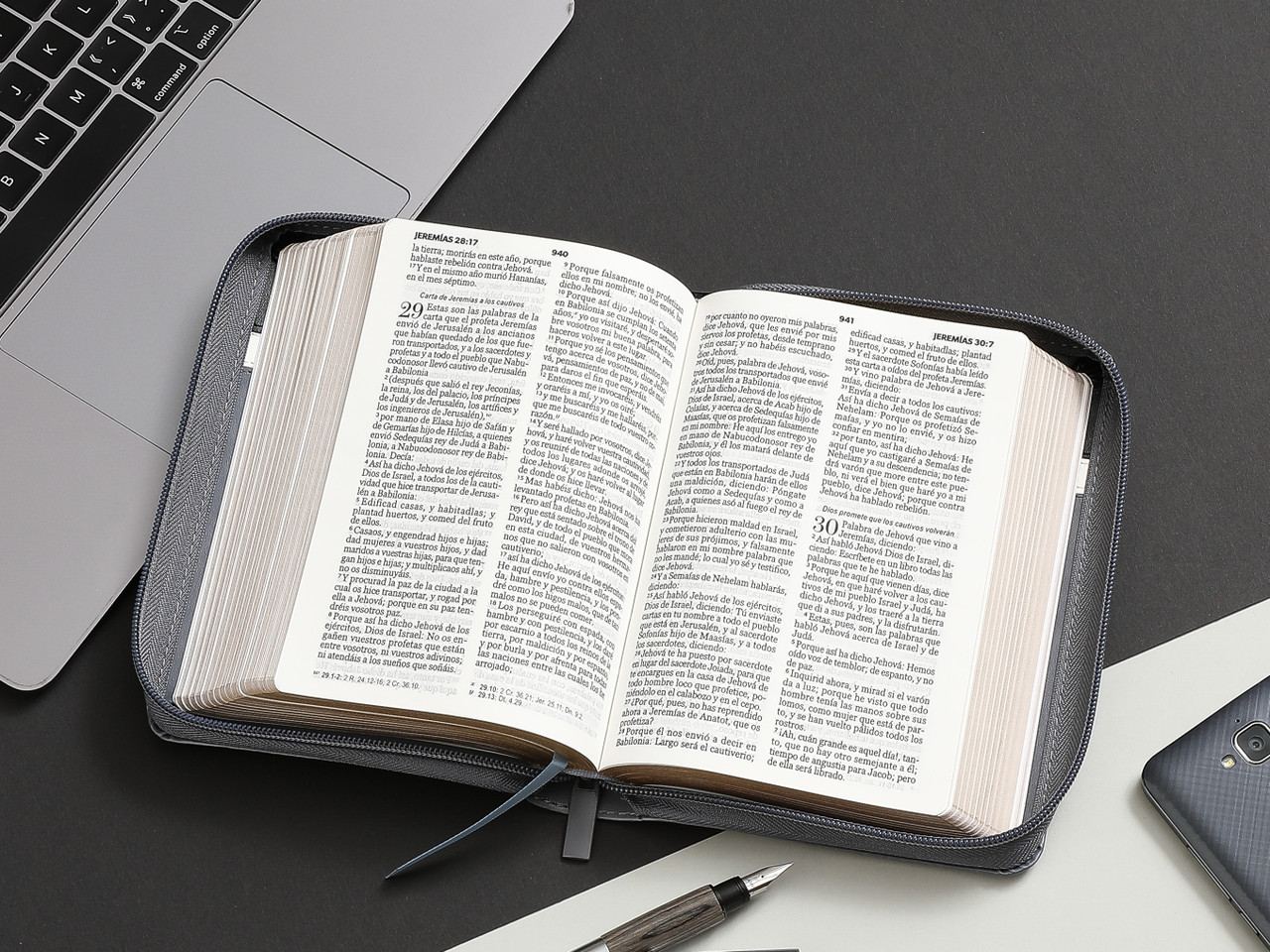 Biblia RVR1960 Fidelidad tricolor neg bco gris im piel cierre chica 10pt