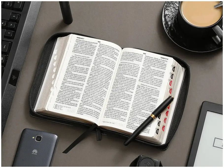 Biblia RVR1960 Fortaleza leon cordero im piel índice cierre chica 10pt